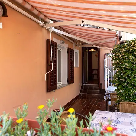 Apartmaji Pri Perotu Apartman Izola