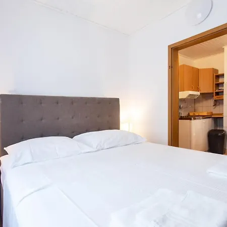 Apartmaji Pri Perotu * Izola