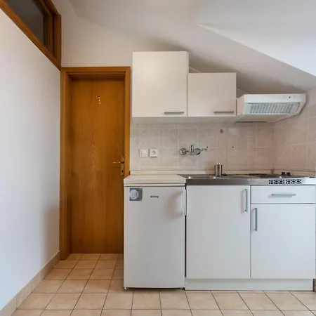 Apartman Apartmaji Pri Perotu *