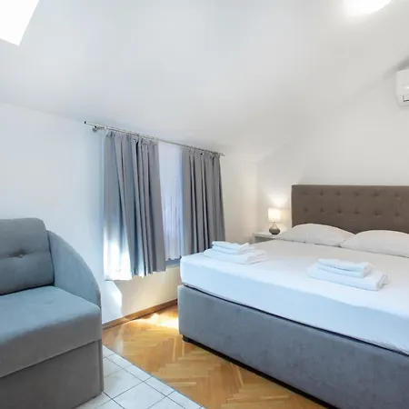 Apartmaji Pri Perotu * Izola