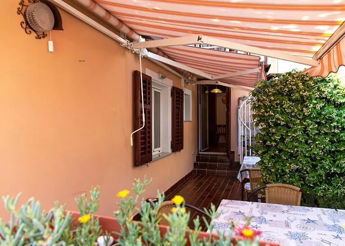 Apartmaji Pri Perotu Appartement Izola