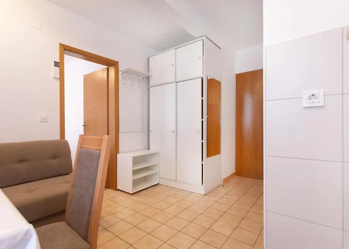 Apartmaji Pri Perotu Appartement Izola
